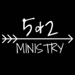 5 Loaves And 2 Fish Outreach Ministry Inc logo
