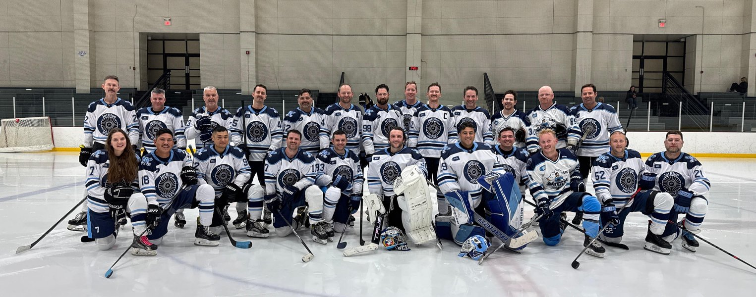 Boston Bruins Alumni vs. JetBlue Hockey featured background